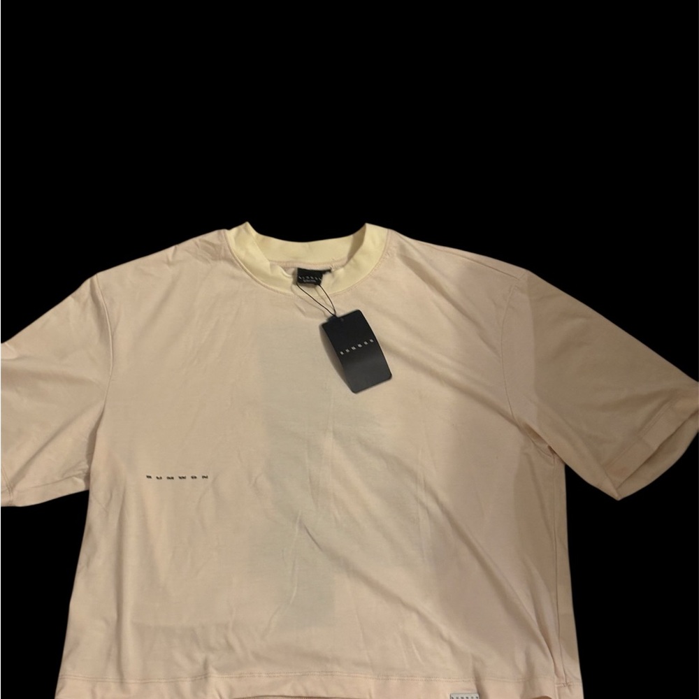 NWT Women’s SumWon T-Shirt Short Sleeve Graphic Tee, Cropped, Crewneck, Small
